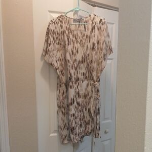 Apt. 9 Cream and Tan Dolman Sleeve Sheath Mini Dress